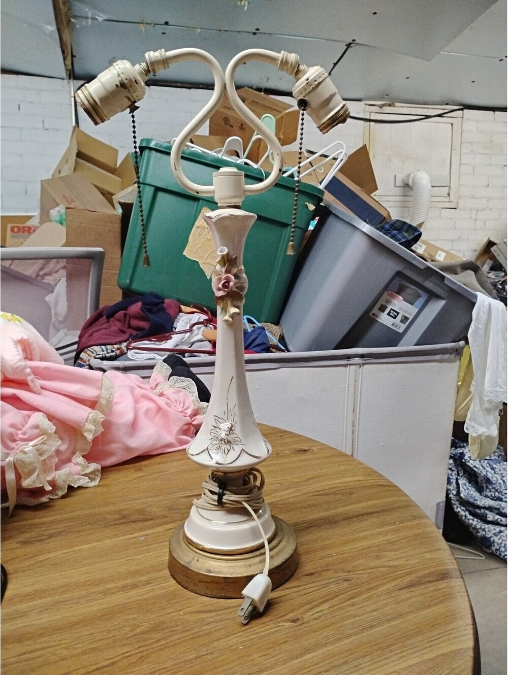 Vtg Porcelain Branch Pink Rosette Gold Trim Lamp No Shades